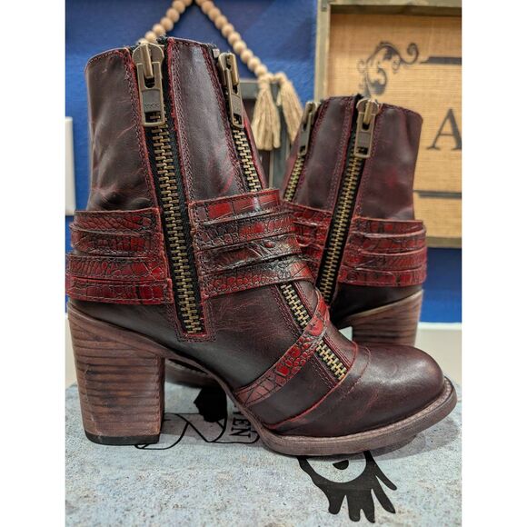 Freebird by Steven Balboa Ankle Booties Wine Zip Block Heel with Box Women's 9 - Picture 7 of 13